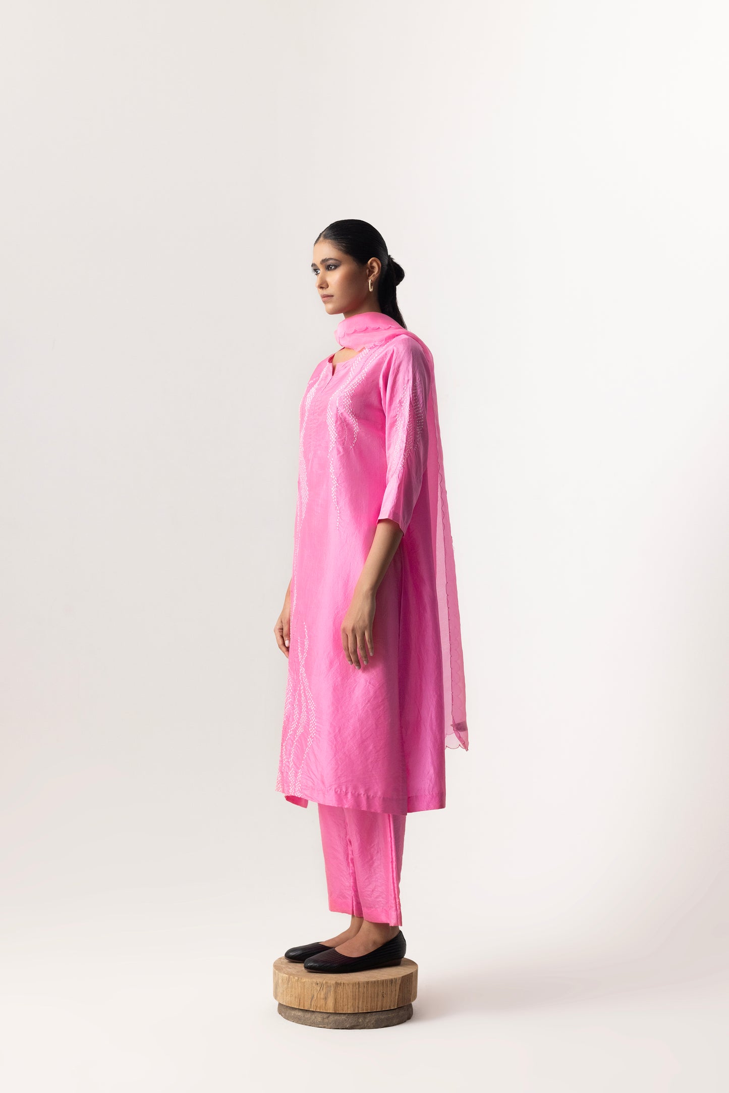 Bandhani Waves Suit Set by Naina Jain-Baby Pink