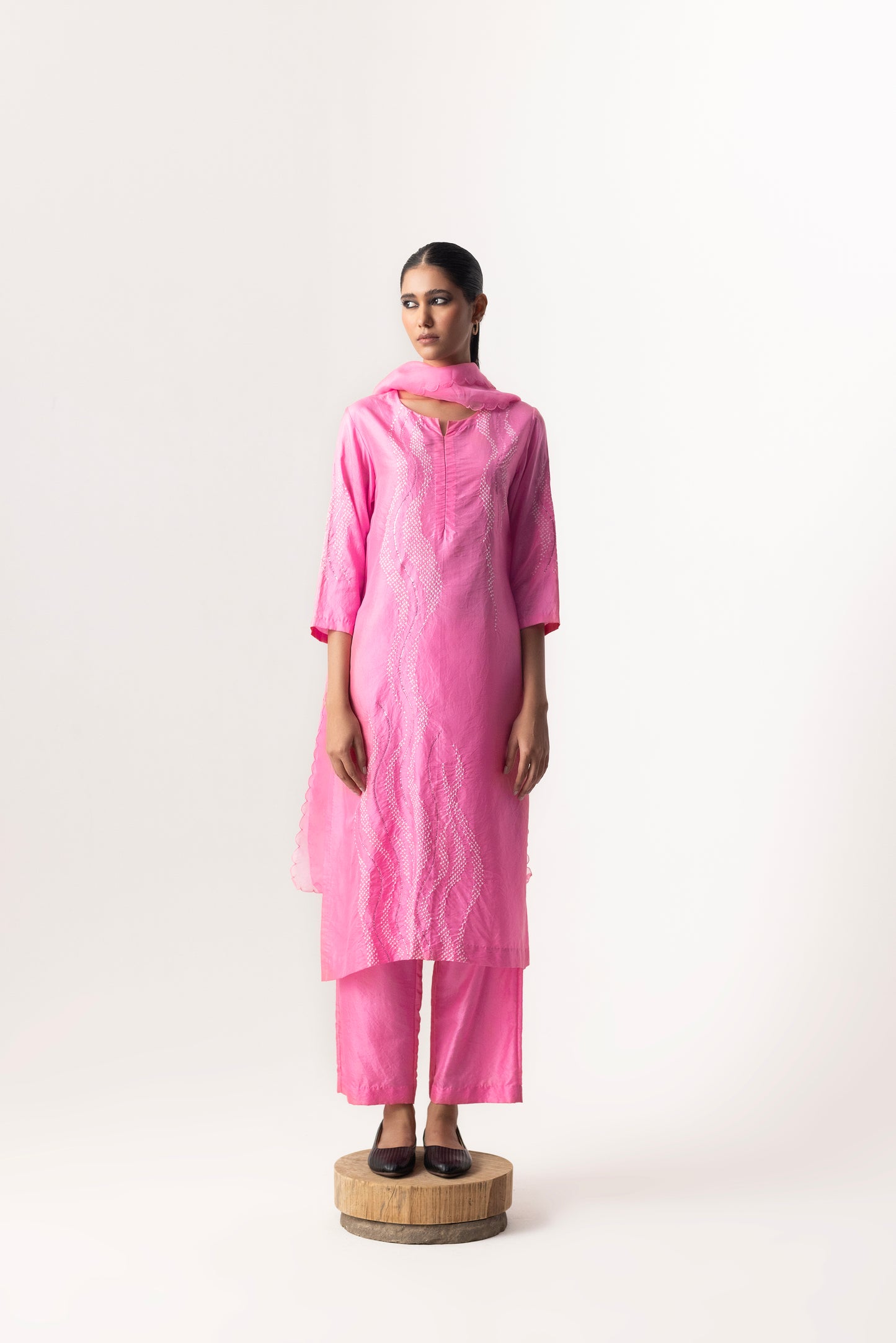 Bandhani Waves Suit Set by Naina Jain-Baby Pink