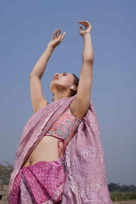 Bandhani on Linen Saree in Onion Pink