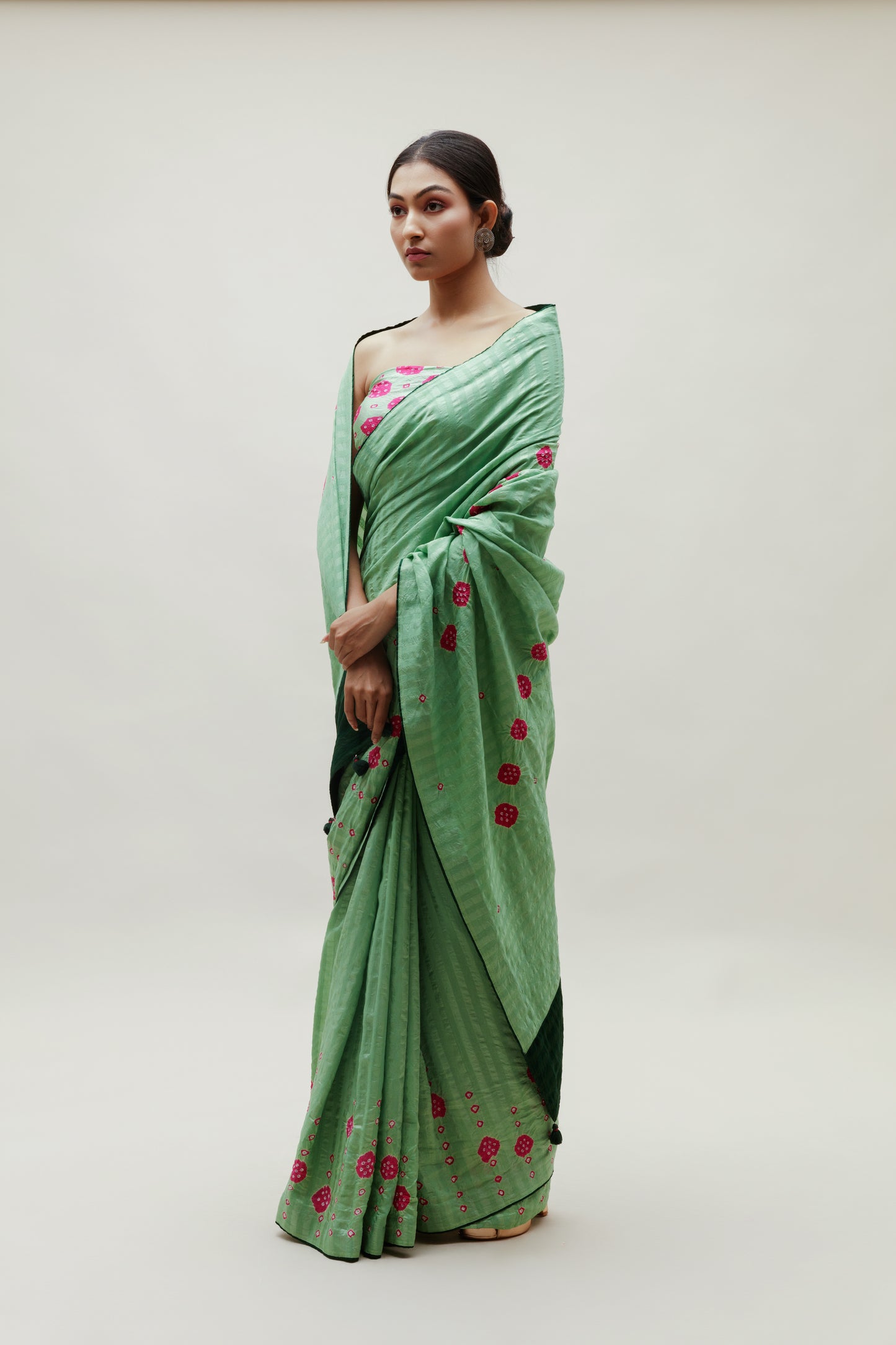 Bandhani Veda Saree - Green Rani