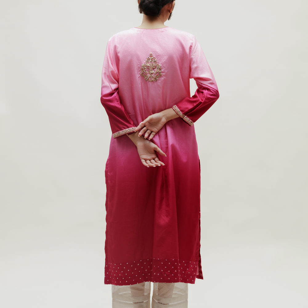 
                      
                        Sarah Kurta - Pink
                      
                    