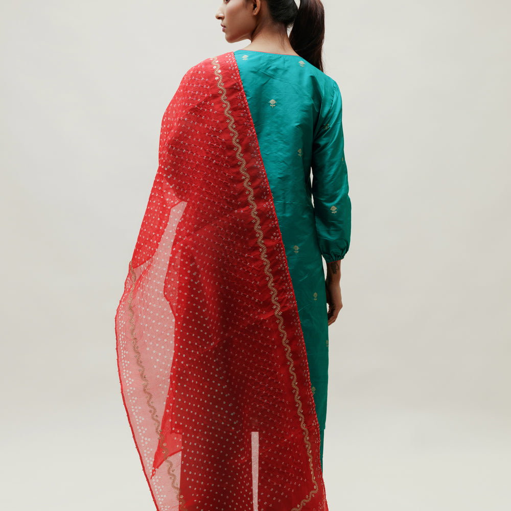 
                      
                        Banarasi Silk Co-ord Set with Bandhani Organza Stole - Red Green
                      
                    