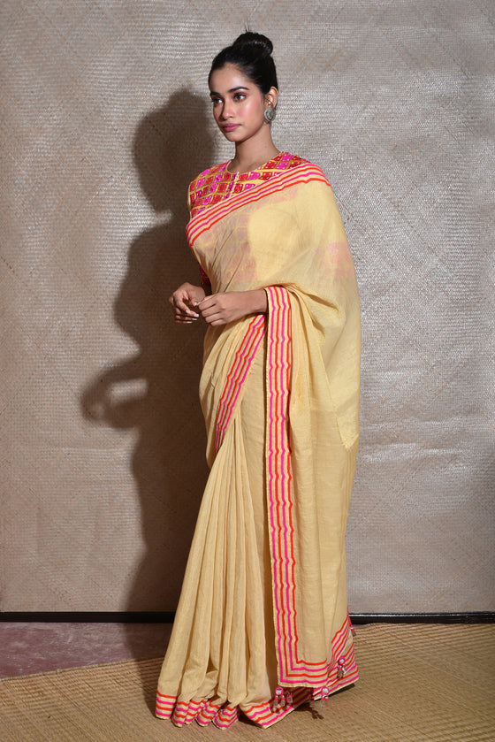 Cream Coloured Embroiderd Saree On Tissue Chanderi With Bandhani Applique Blouse 