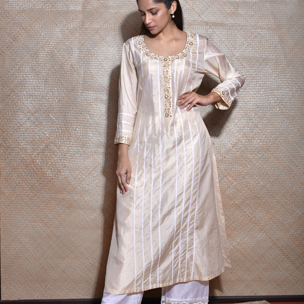 Pure Silk Kurta In Cream With Thread Work