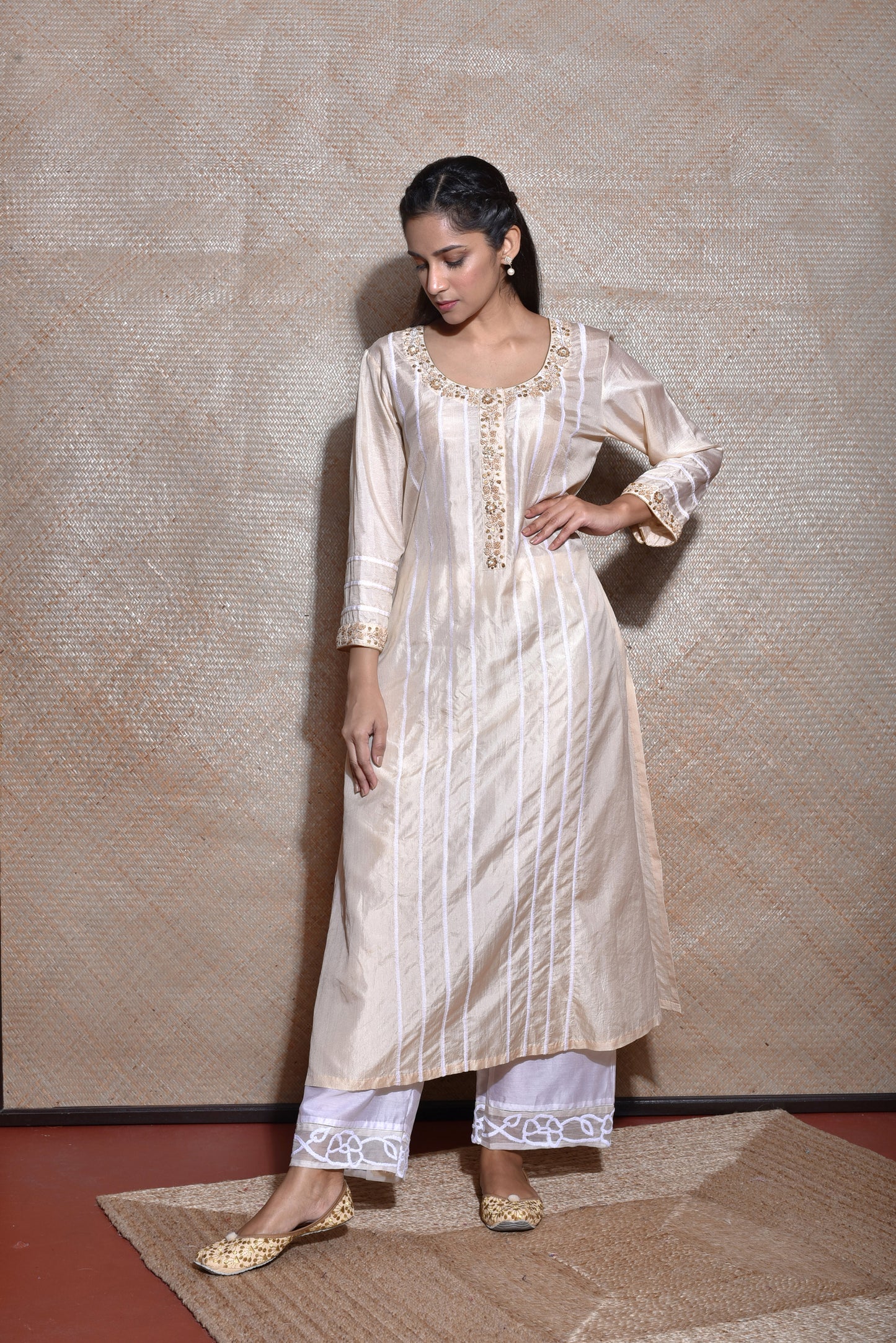 Pure Silk Kurta In Cream With Thread Work