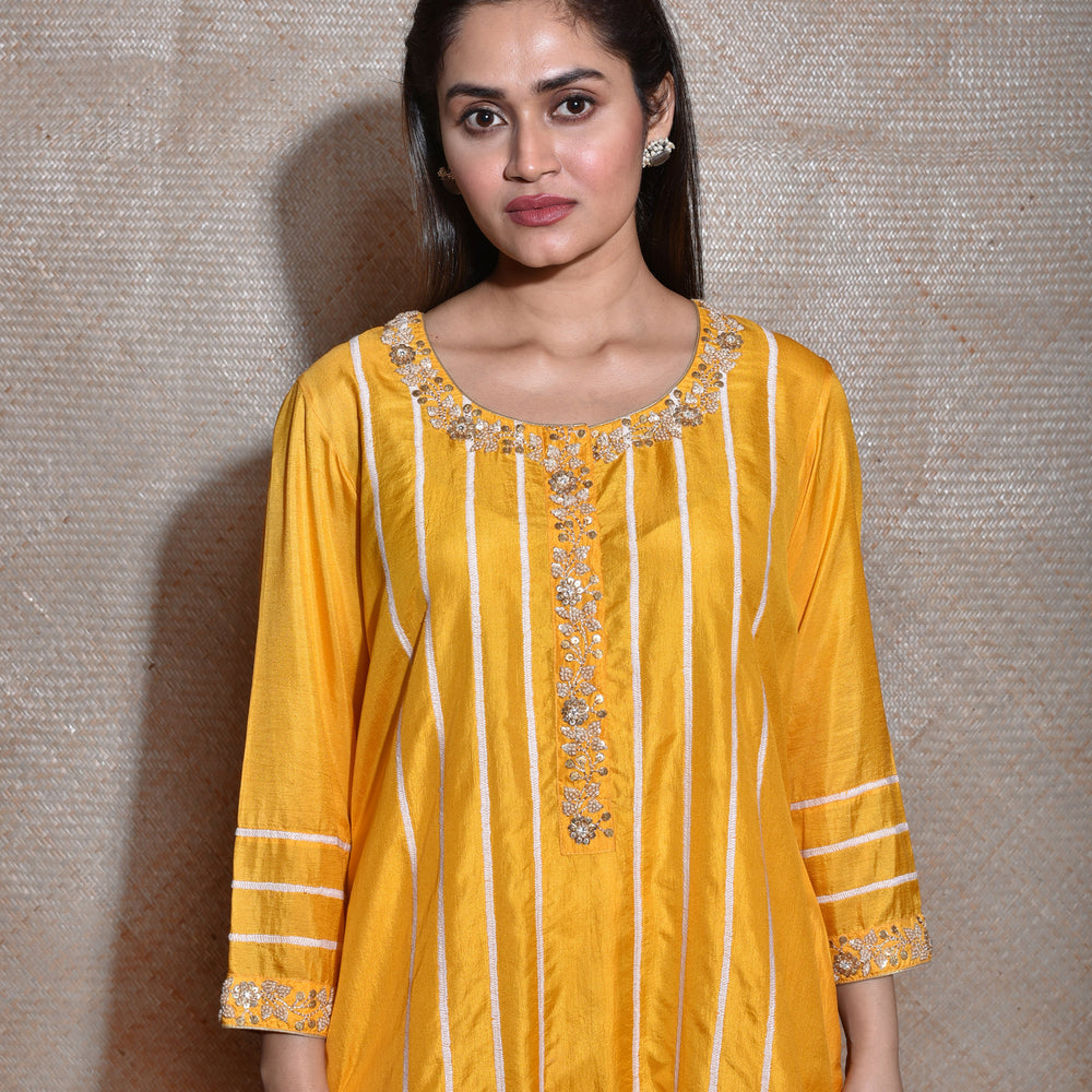 Pure Silk Kurta In Yellow With Thread Work