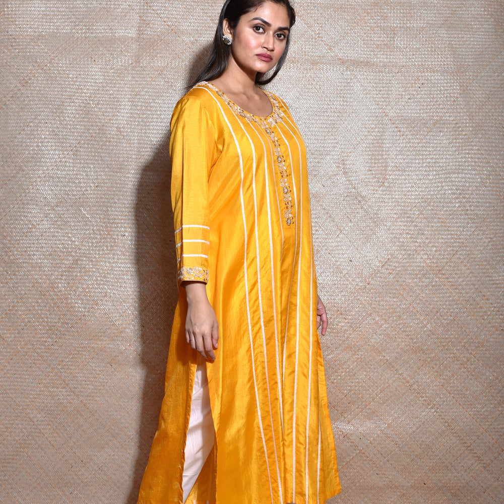 Pure Silk Kurta In Yellow With Thread Work