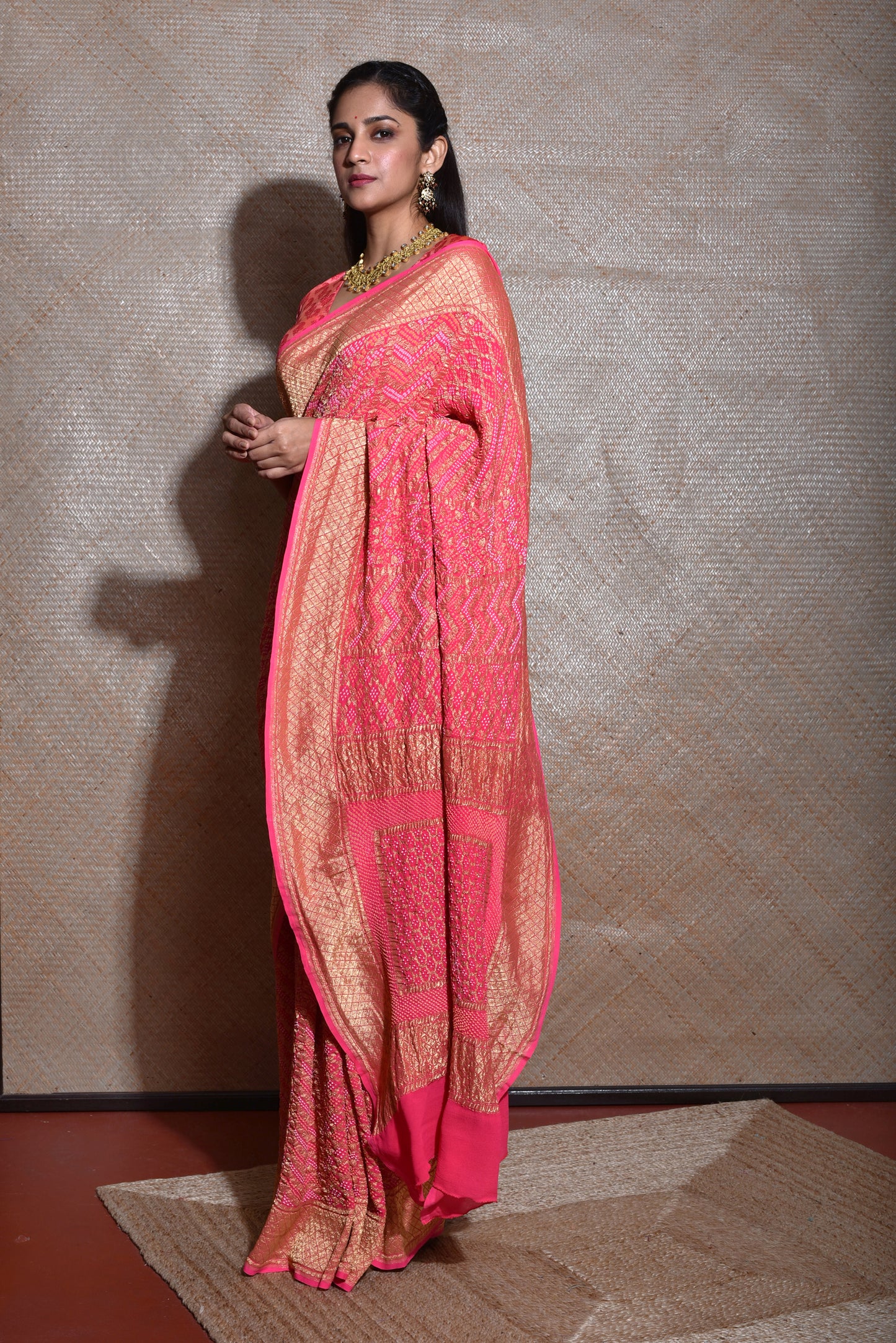 Regal and Evergreen Pure Zari Banarasi Bandhani Saree in Peach