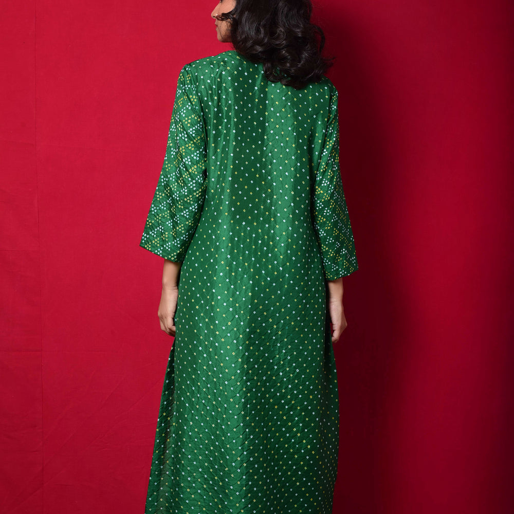 
                      
                        Bandhani on Pure Silk Kurta in Green
                      
                    