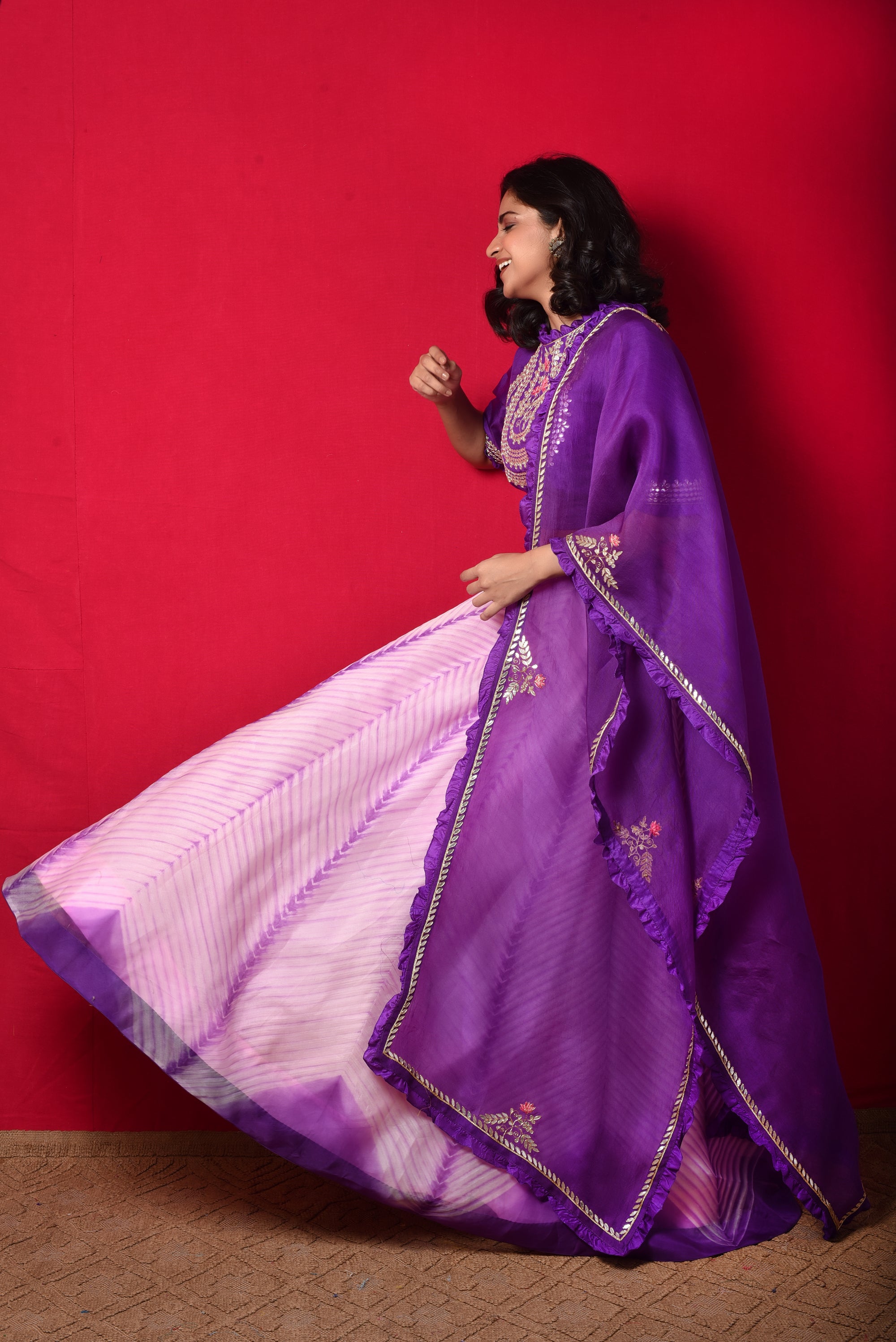 A7 シングレット purple Mサイズ Arashi Organza Gota Patti Lehenga Set - Purple – Naina Jain