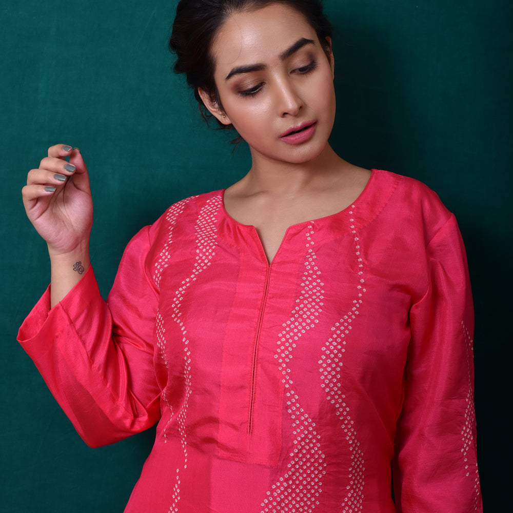 
                      
                        Waves Design Bandhani Kurta on Pure Silk in Pink
                      
                    