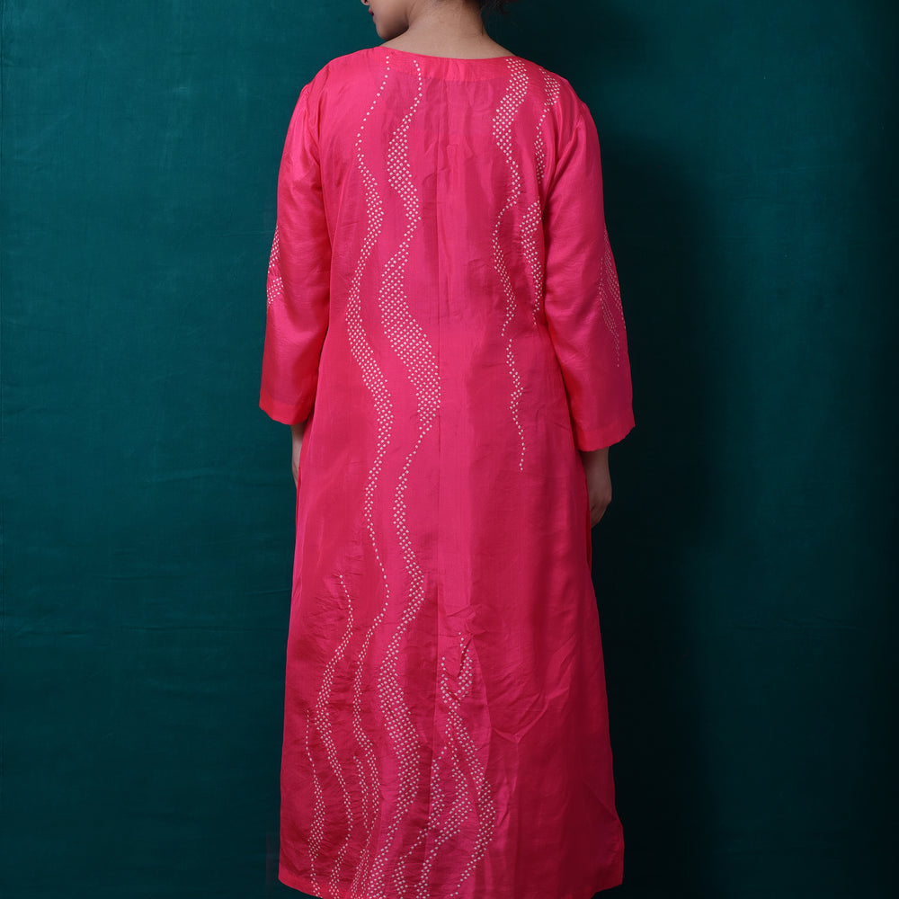 
                      
                        Waves Design Bandhani Kurta on Pure Silk in Pink
                      
                    