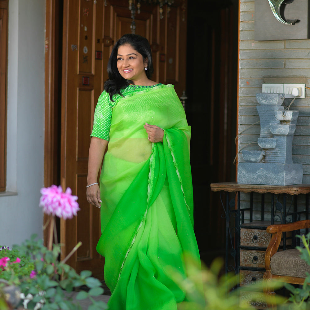 Green Shaded Pure Organza Saree With Bandhani Blouse