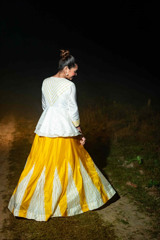 Buy Yellow Lehenga With Blouse And Dupatta by VARUN CHAKKILAM at Ogaan  Online Shopping Site