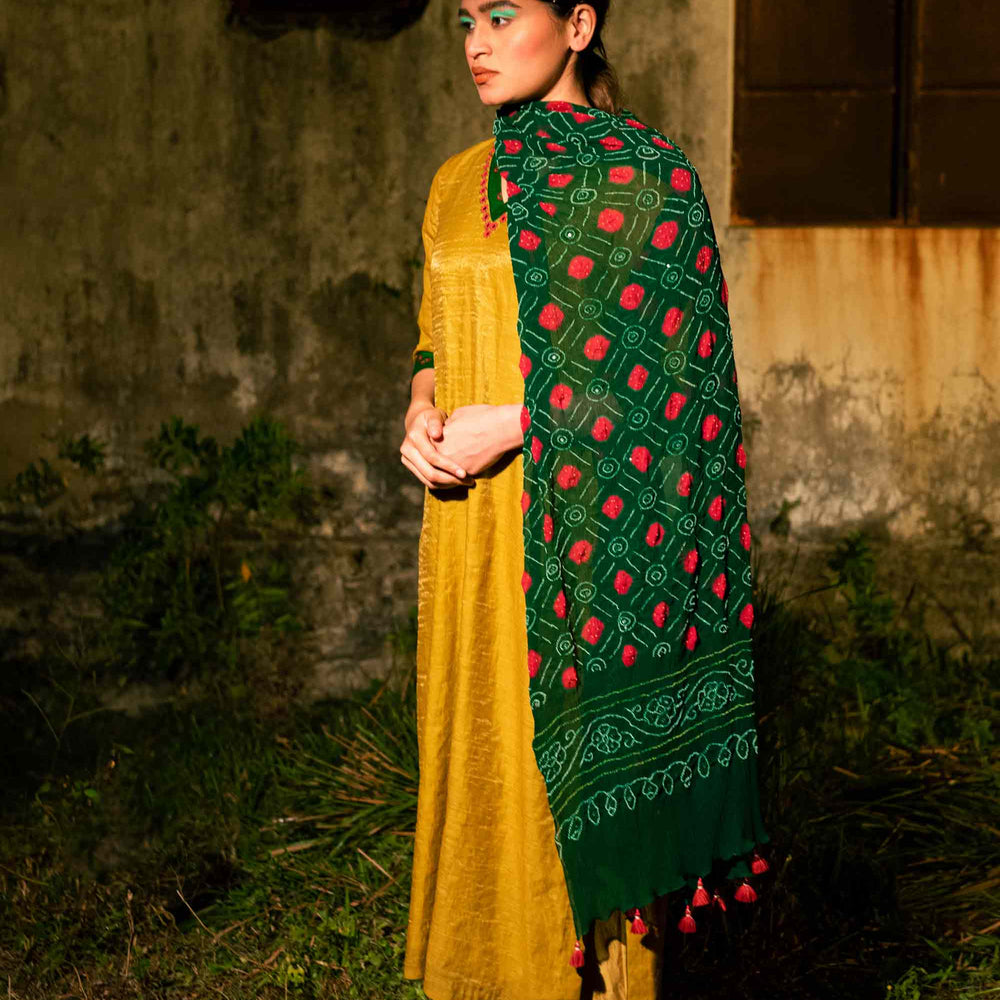 
                      
                        Umber Dupatta - Green Red
                      
                    