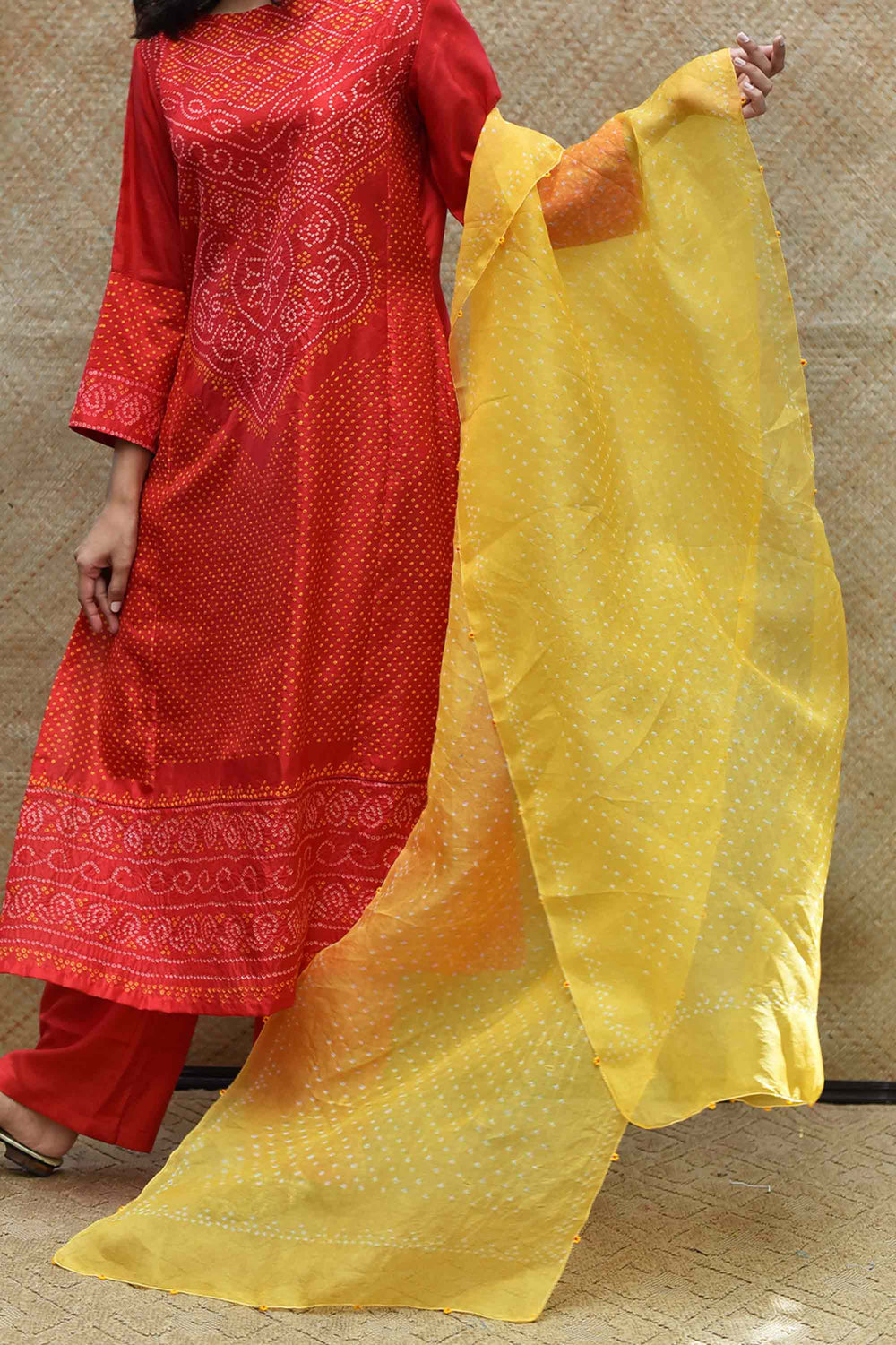 Bandhani on Pure Organza Dupatta - Yellow